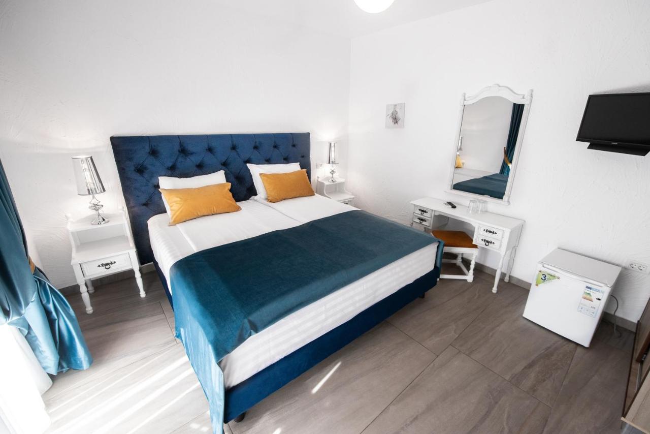 Hotel Artelier Vama Veche Esterno foto