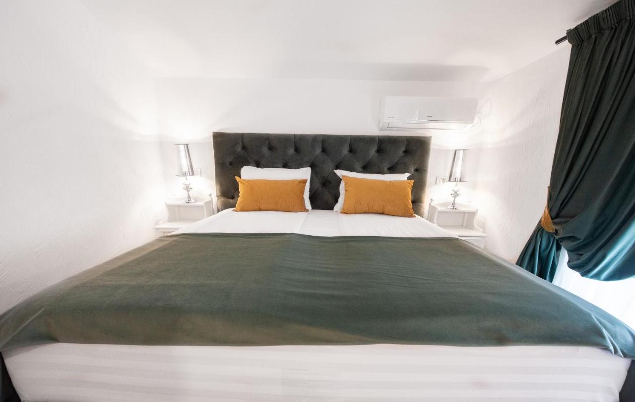 Hotel Artelier Vama Veche Esterno foto