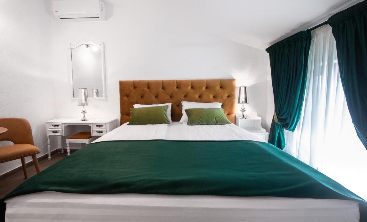 Hotel Artelier Vama Veche Esterno foto